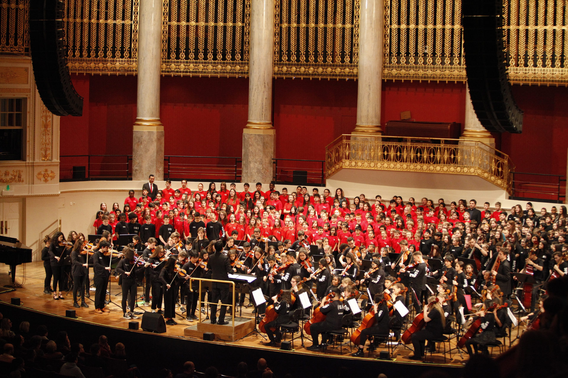 Musiker*innen und Sänger*innen von Superar