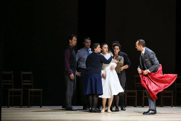 Yasushi Hirano (Bertram), David Kerber (Almerik), Anita Götz (Brigitte), Olesya Golovneva (Jolanthe), Annelie Sophie Müller (Laura), Stefan Cerny (König René)