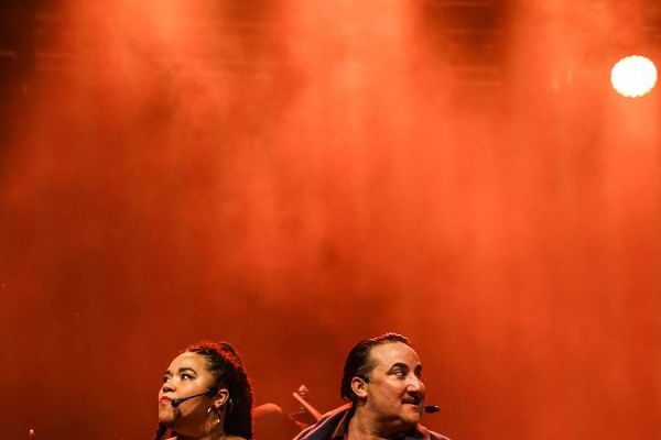 Katia Ledoux (Carmen), Florian Carove (Morales)